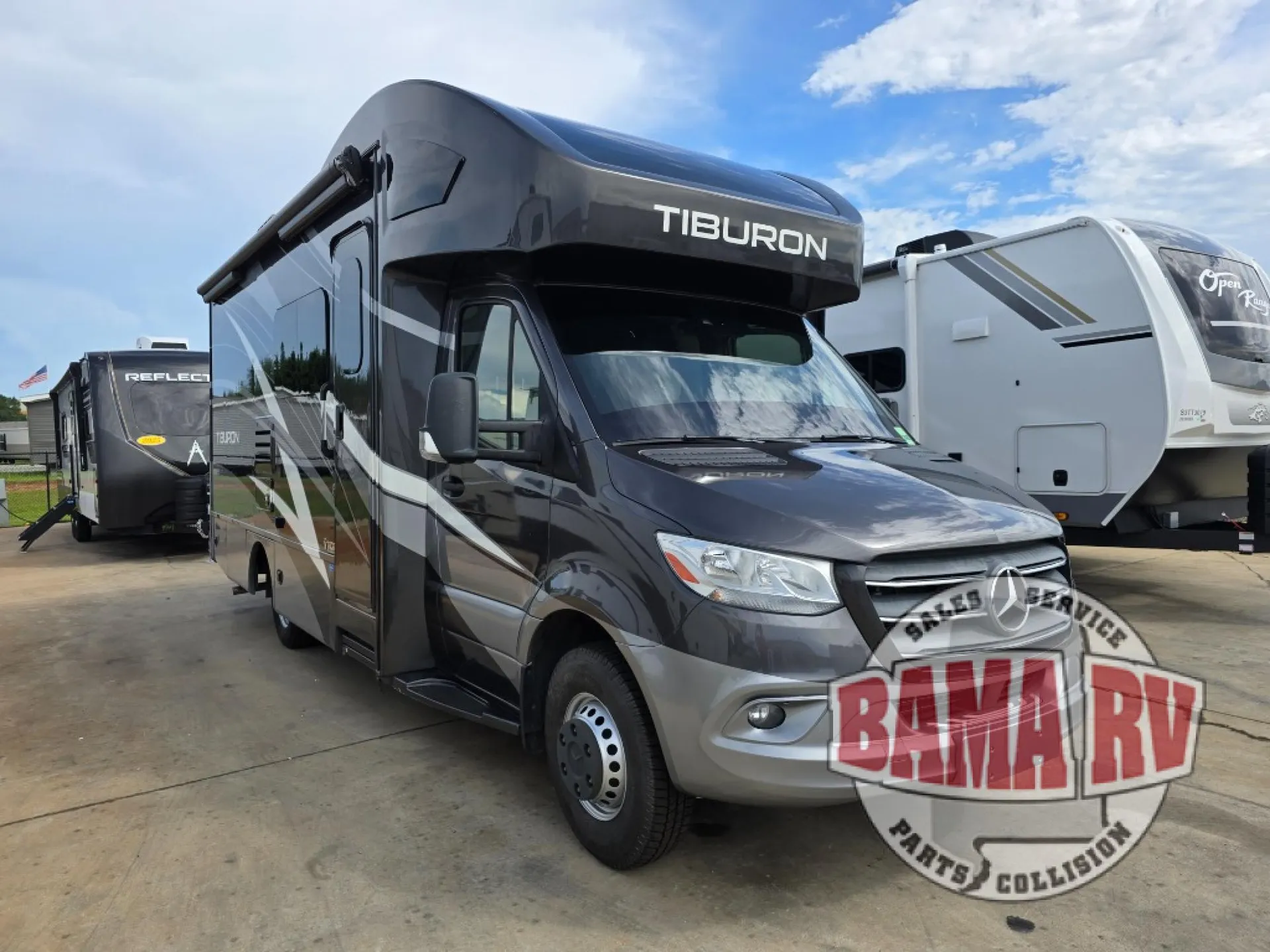 2021 Thor Motor Coach Tiburon 24TT - Photo 2