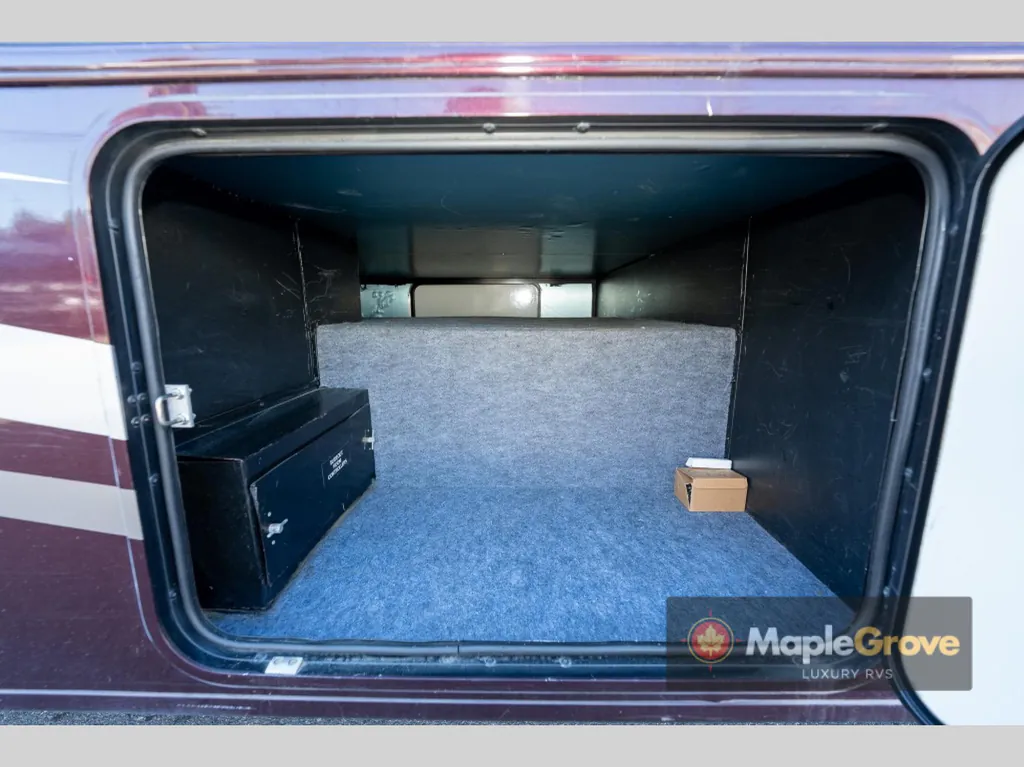 2014 Winnebago Vista 35B, Photos photo 23