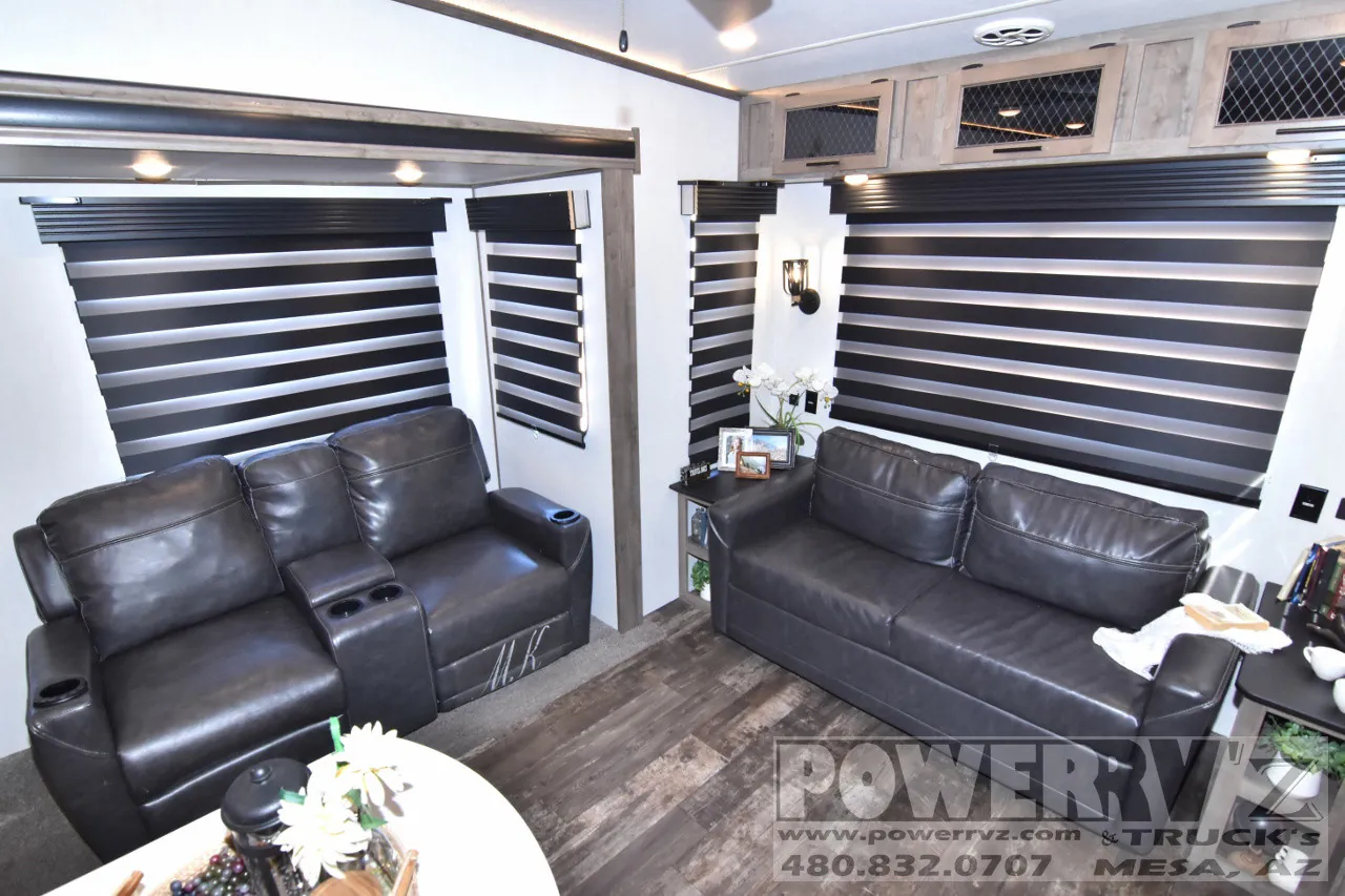 2021 Forest River Sabre 36BHQ — Photo 7