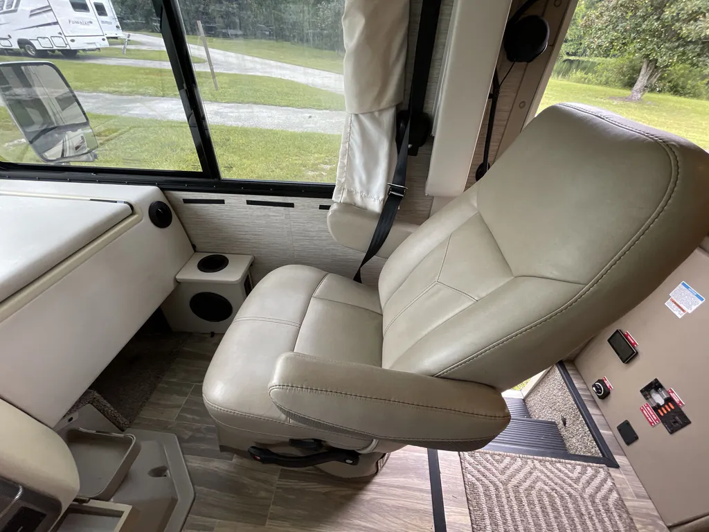 2023 Thor Motor Coach Axis 24.3, Photos photo 27