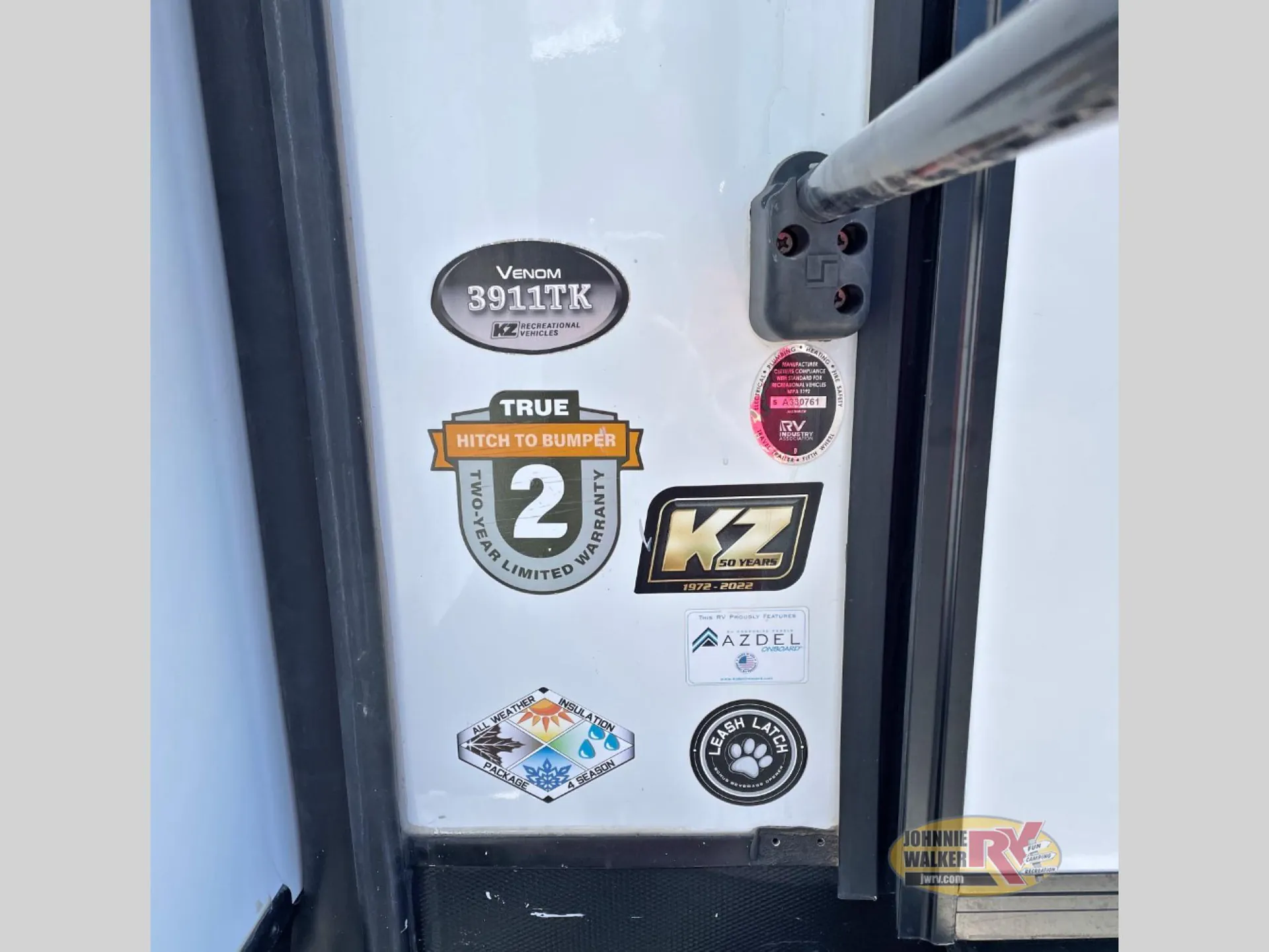2022 K-Z Venom 3911TK - Photo 3