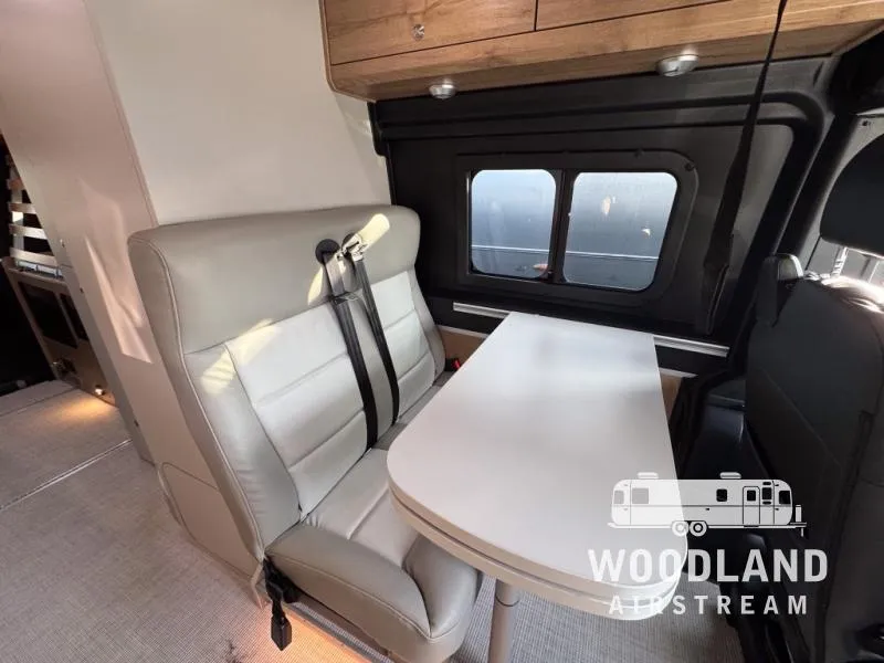 2026 Airstream Rangeline New    Std. Model - Photo 4