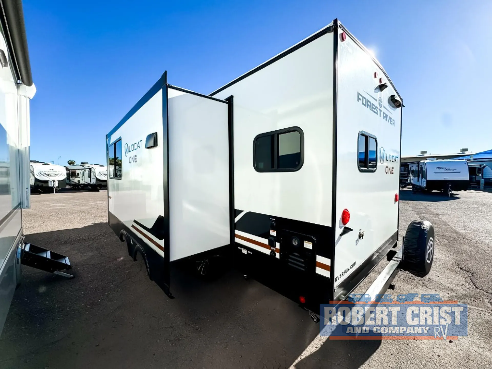 2026 Forest River Wildcat ONE 221CHEF — Photo 6
