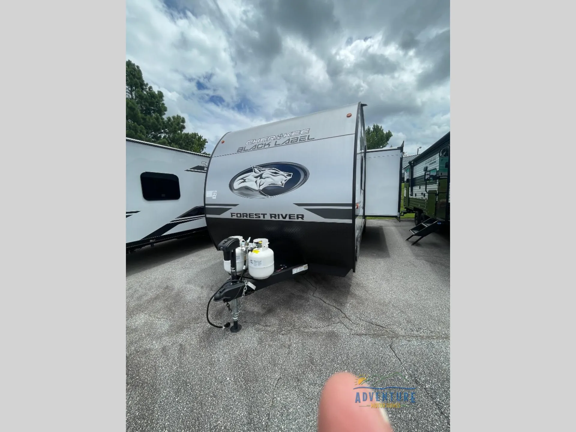 2026 Forest River Cherokee Grey Wolf Black Label 26DBHBL - Photo 2