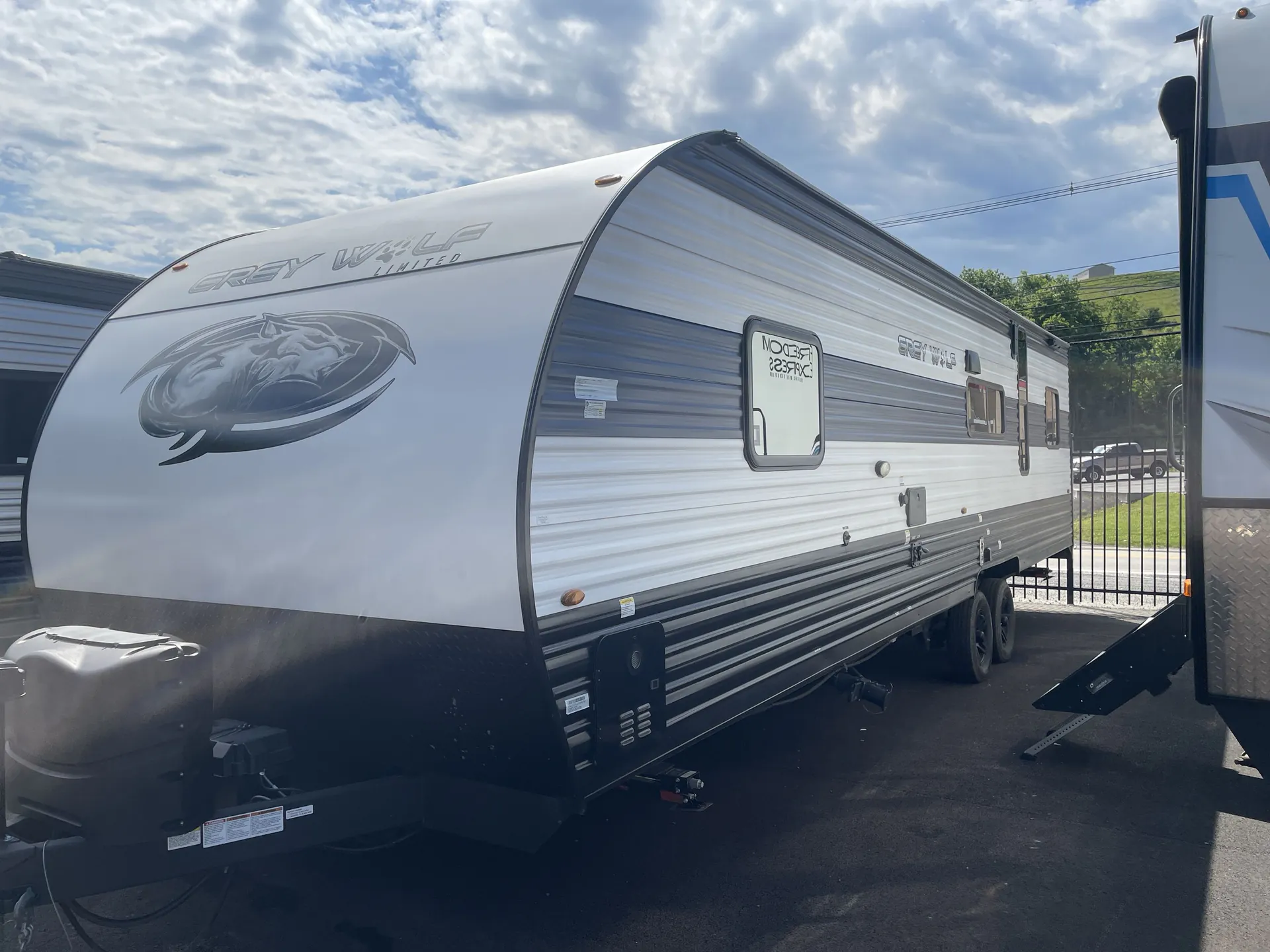 2023 Forest River Cherokee Grey Wolf 26MBRR — campside