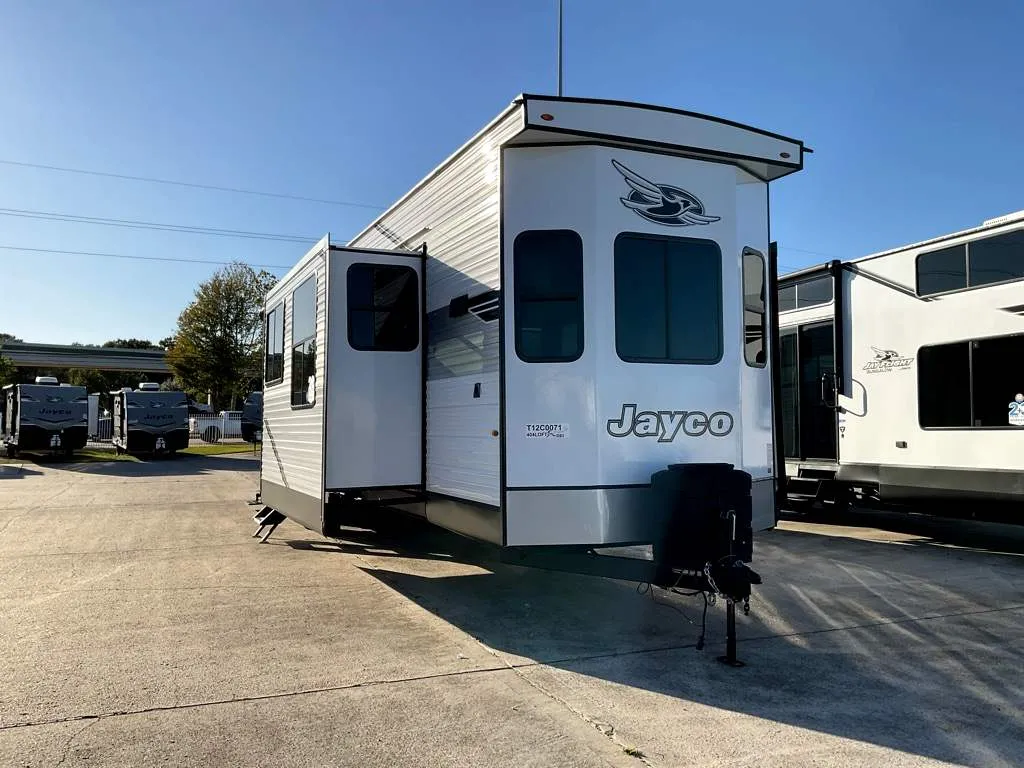2026 Jayco Jay Flight Bungalow 404LOFT DS - Photo 3