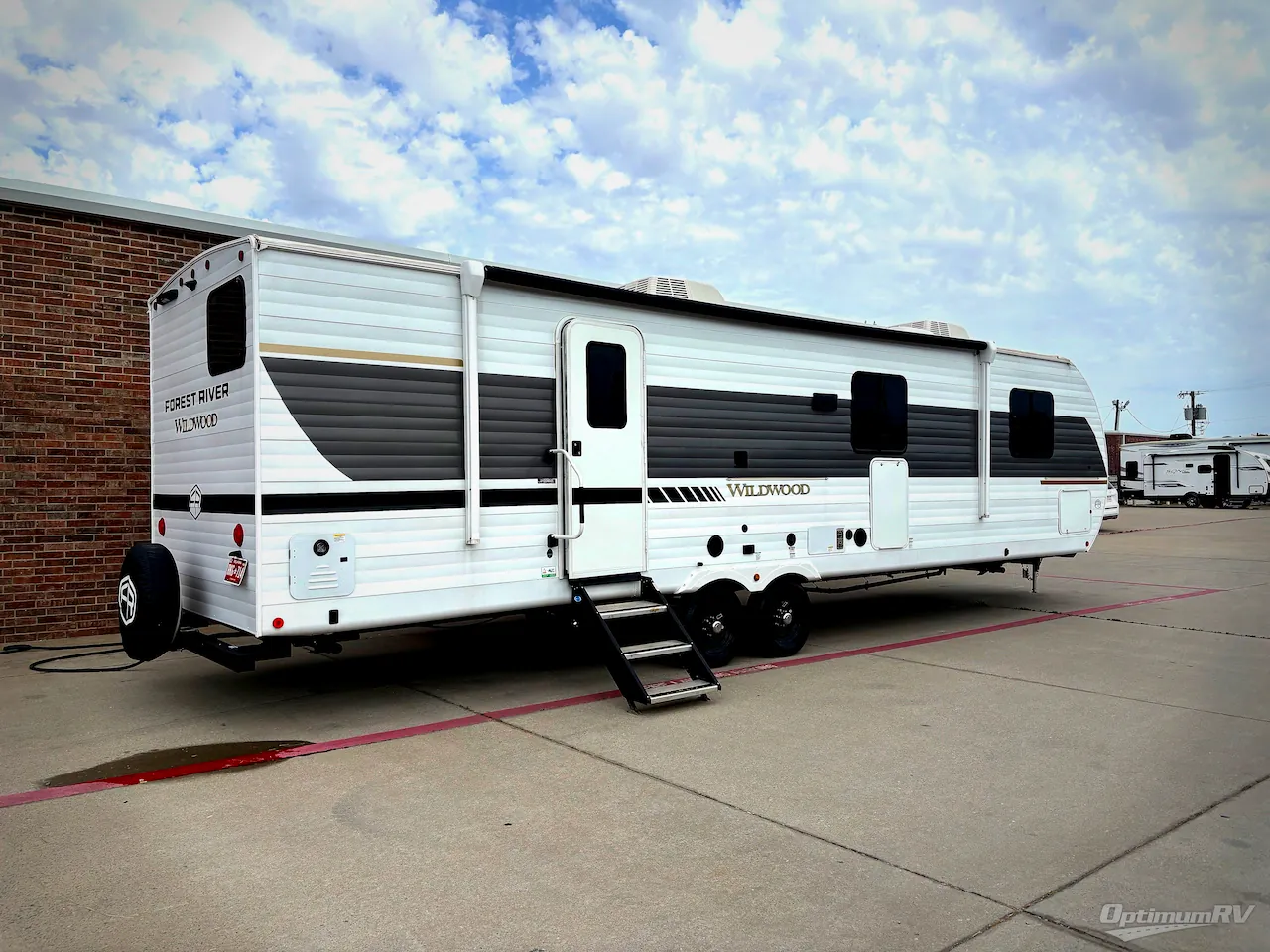 2025 Forest River Wildwood 29BDB dealer photo 2 from Optimum RV