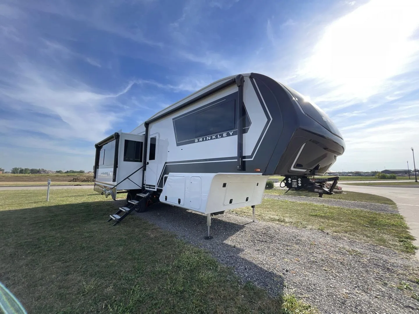 2026 Brinkley Model Z 2900 - Photo 2