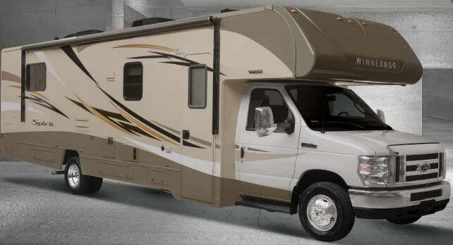 Winnebago Spirit 31D exterior
