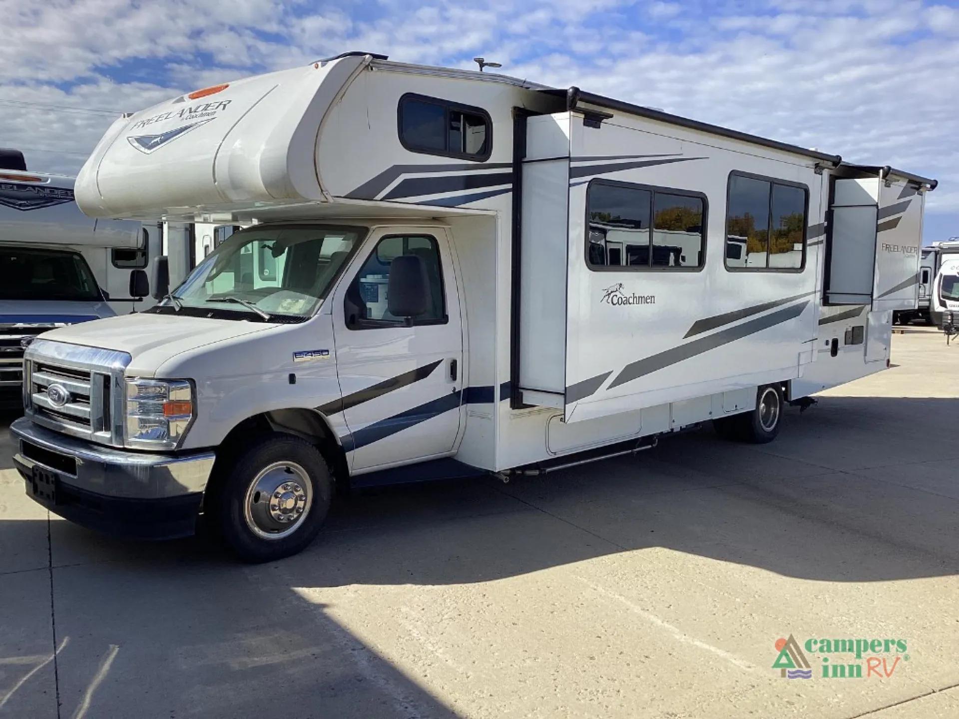 2023 Coachmen Freelander 31MB - Photo 2