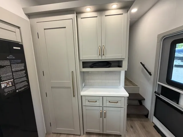 2026 Brinkley Model Z 3600, Photos photo 17