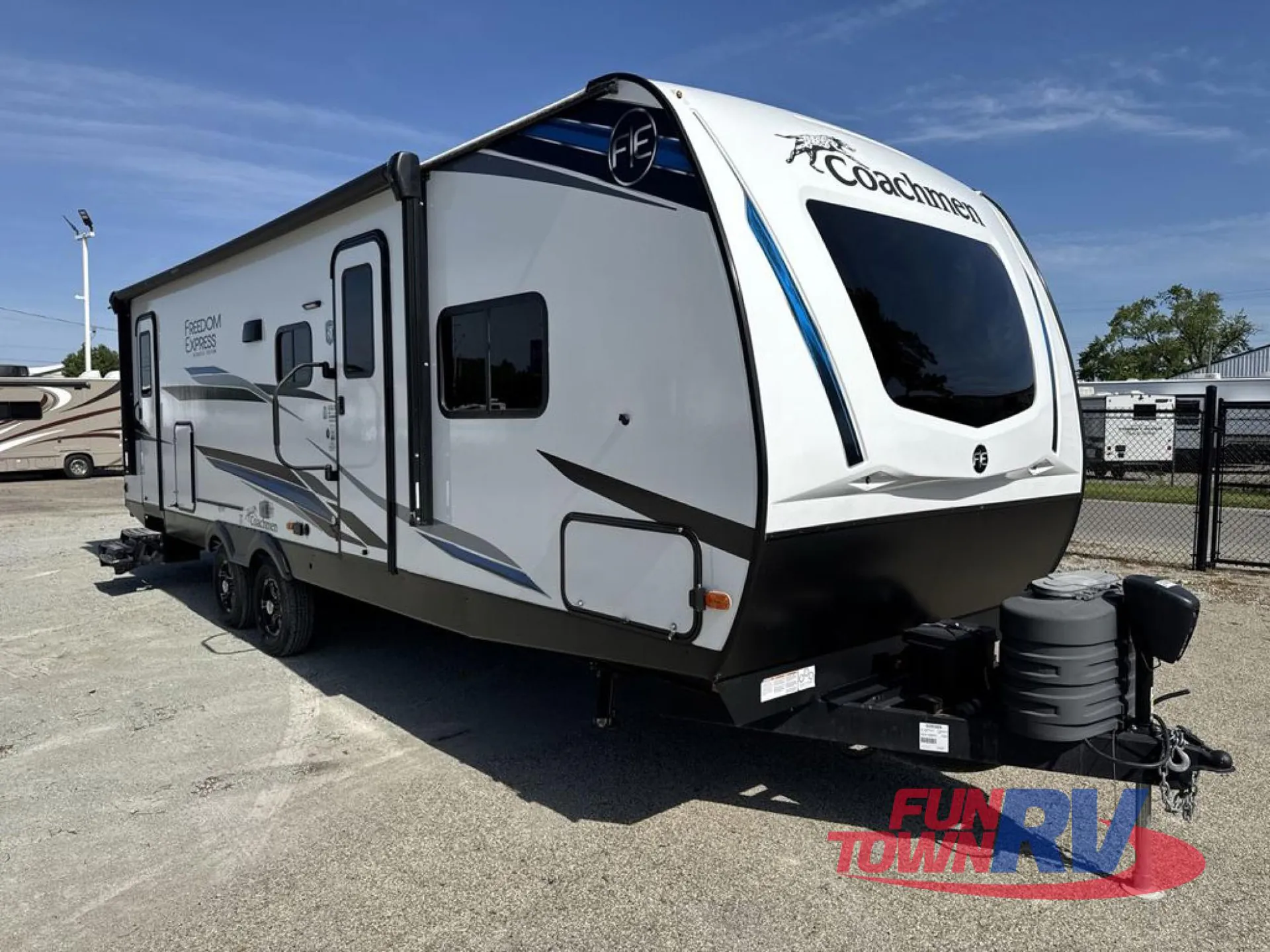 2024 Coachmen Freedom Express Ultra Lite 288BHDS - Photo 2