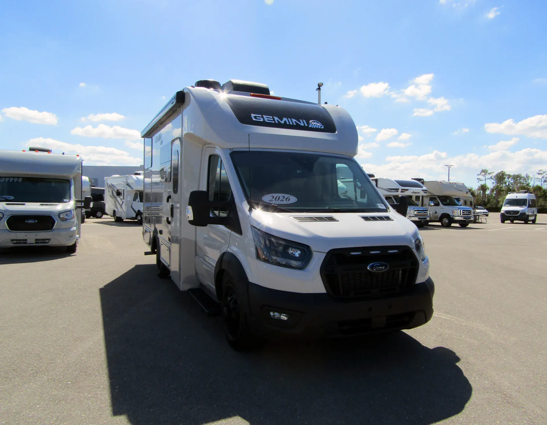 2026 Thor Motor Coach Gemini 22MT - Photo 2