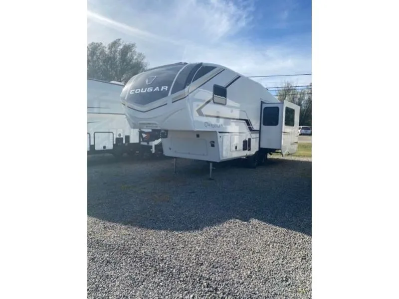 2026 Keystone RV Cougar Half-Ton 23MLE - Photo 2