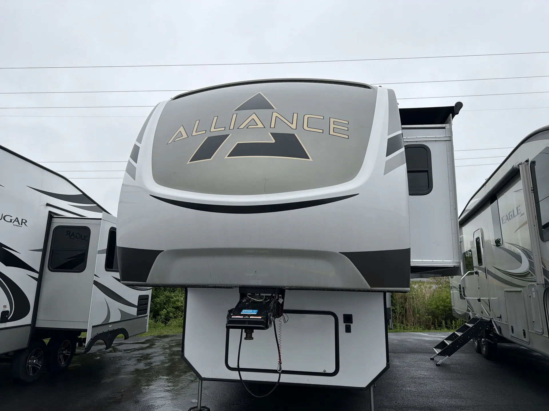 2022 Alliance RV Paradigm 340RL - Photo 2