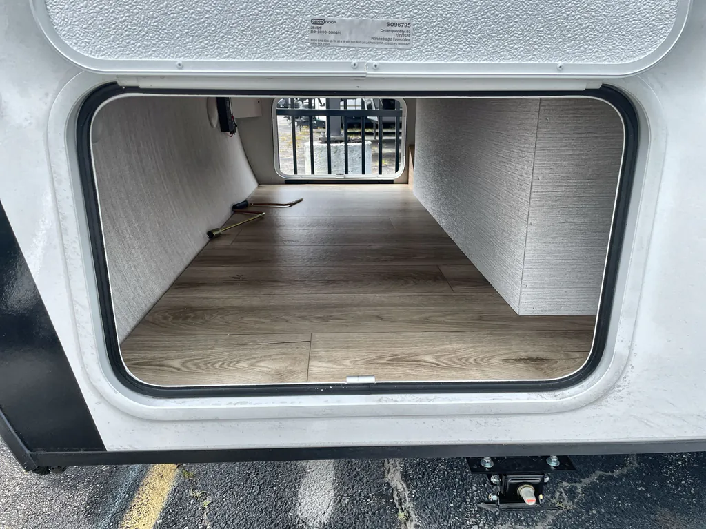 2027 Winnebago Micro Minnie 2108DS, Photos photo 26