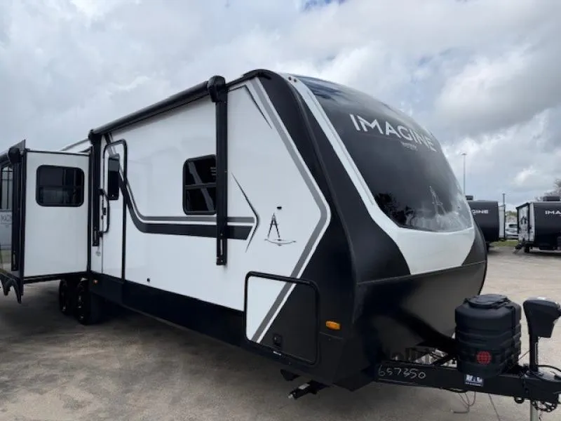 2026 Grand Design Imagine 2970RL - Photo 3