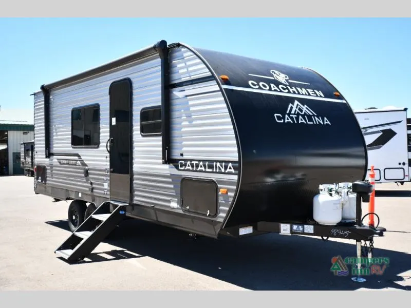 2026 Coachmen Catalina Summit Series 8 211BH - Photo 2