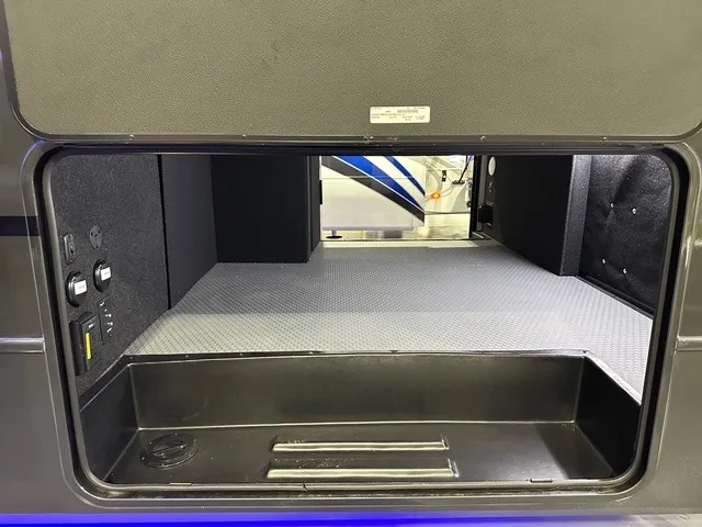 2026 Jayco Seismic 395 - Photo 4
