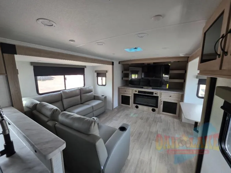 2026 Forest River Solaire 3300FLBS - Photo 4