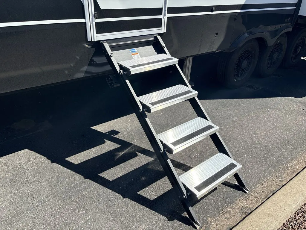 2026 Brinkley Model G 4000, Photos photo 47