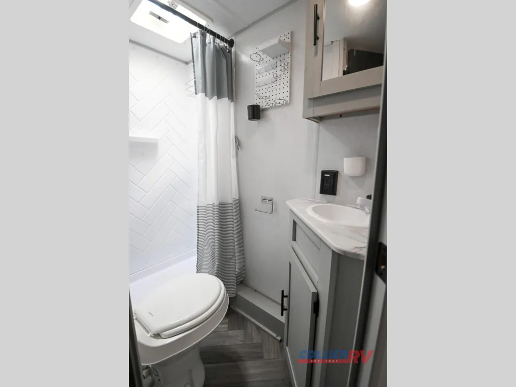 2022 Forest River Wildwood FSX 178BHSK, Photos photo 19