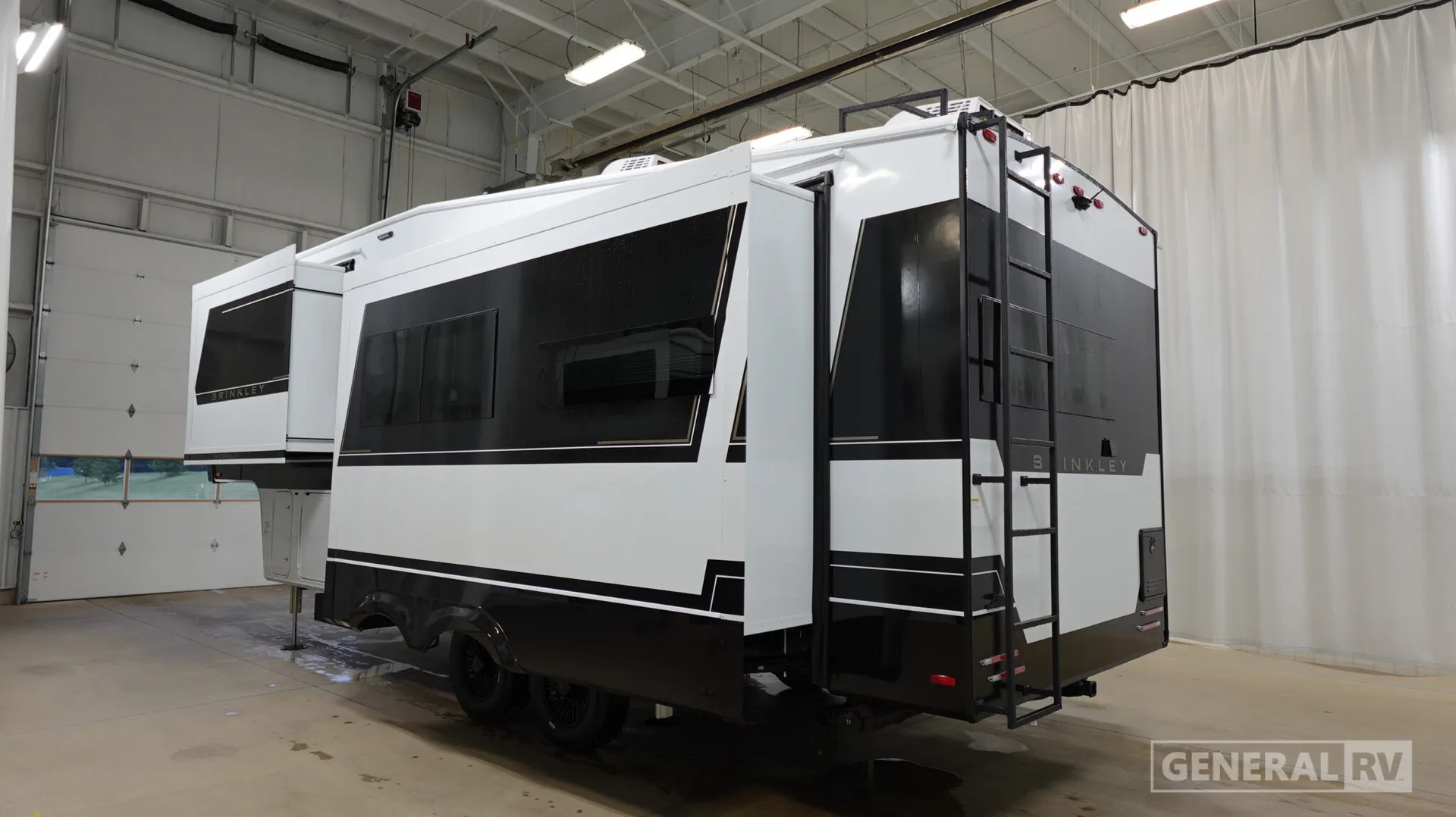 2027 Brinkley Model Z 2700 - Photo 4