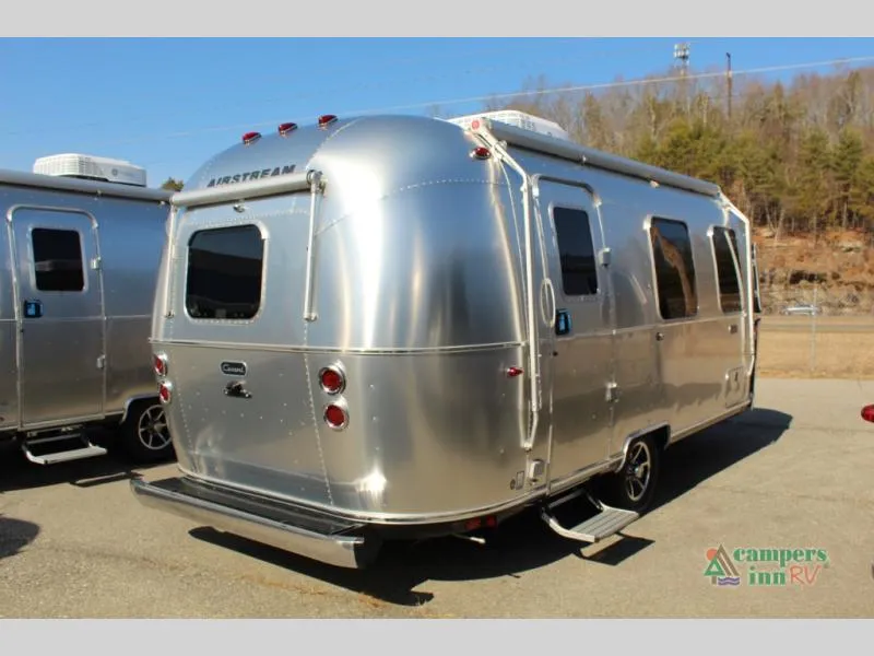 2026 Airstream Caravel 22FB - Photo 4
