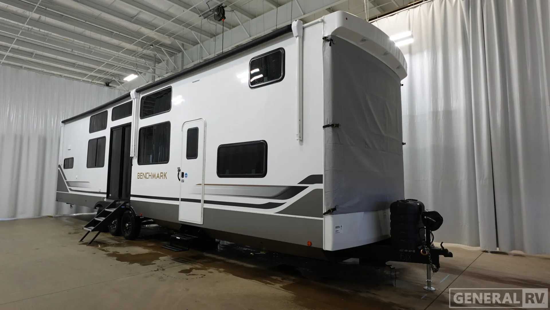 2026 Alliance RV Benchmark 44RKL - Photo 2