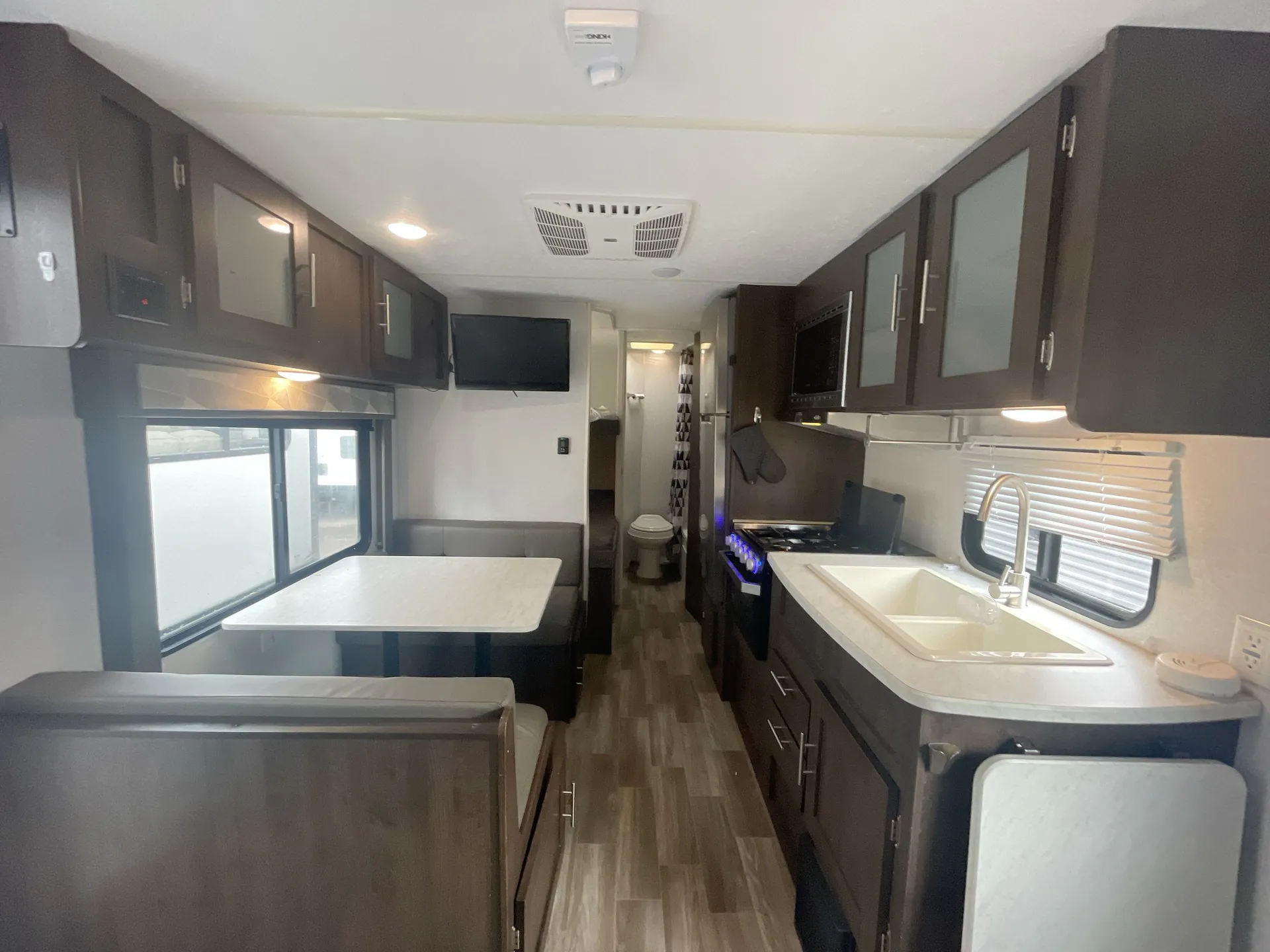 2020 Forest River Wildwood X-Lite 19DBXL — living area main