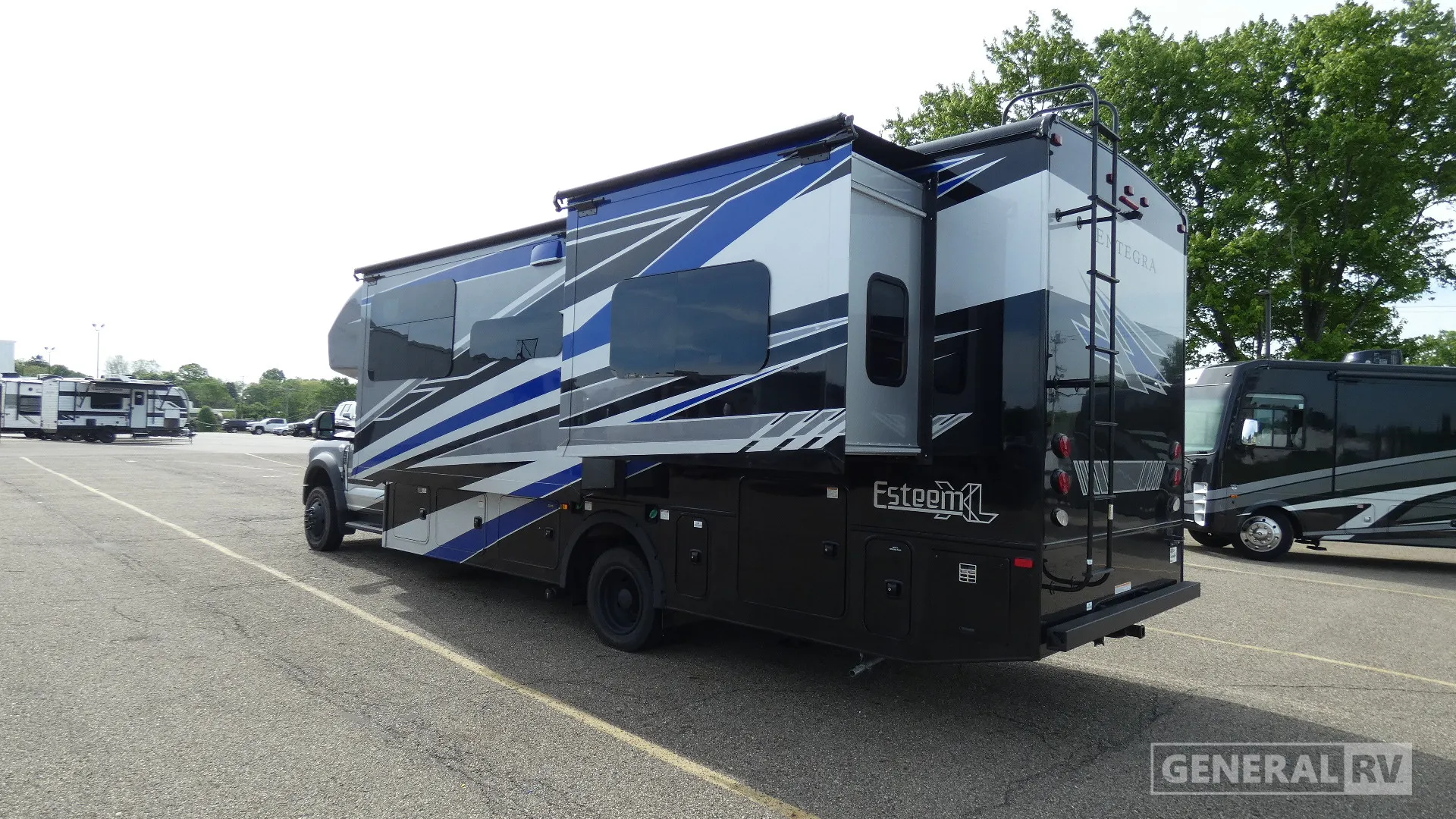 2026 Entegra Coach Esteem XL 32U - Photo 4