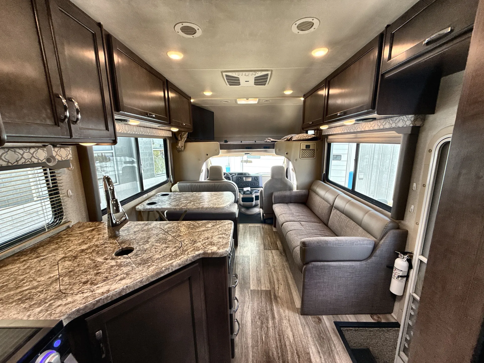 2019 Thor Motor Coach Freedom Elite 26HE — living area main
