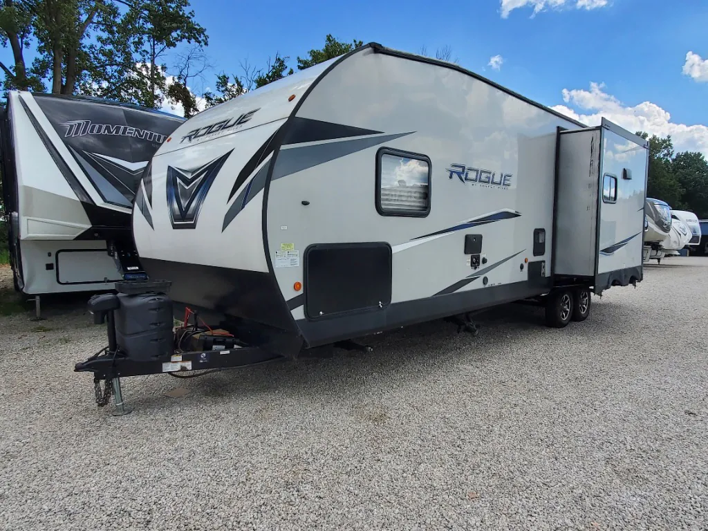 2021 Forest River Vengeance Rogue 26V - Photo 2
