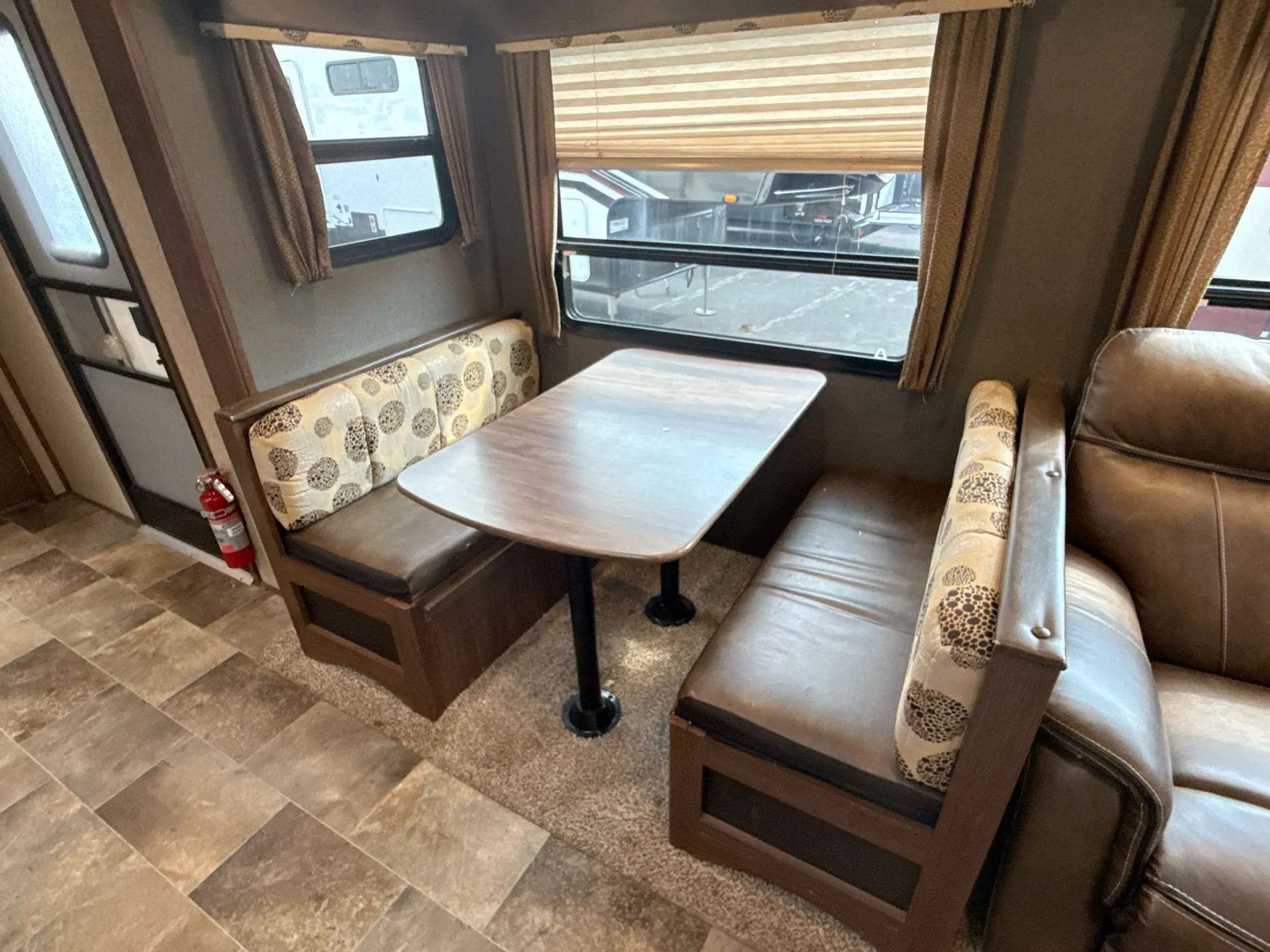 2017 Keystone Sprinter Limited 319MKS — living area main