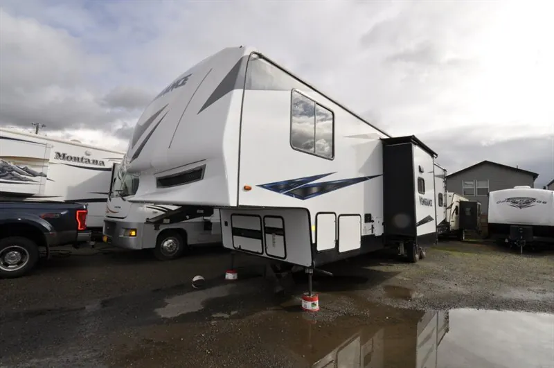 2019 Forest River Vengeance 348A13 - Photo 2
