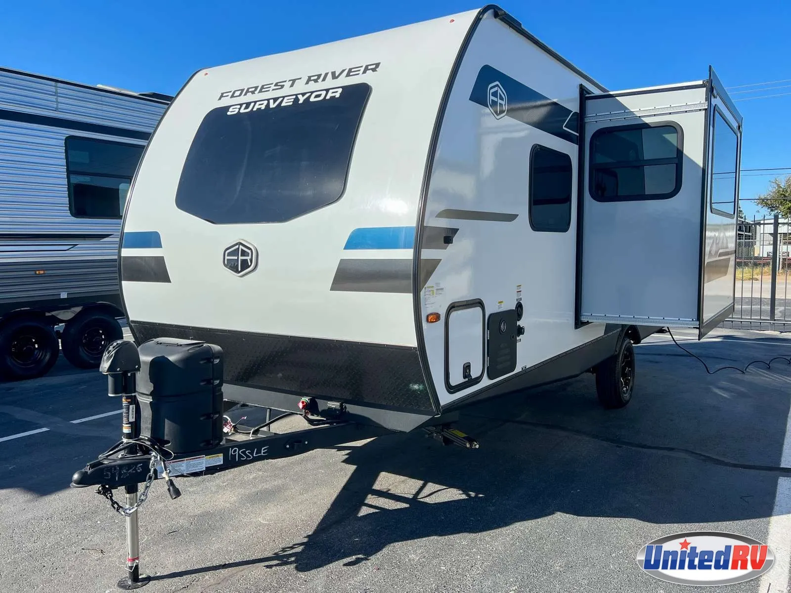 2026 Forest River Surveyor Legend 19SSLE - Photo 4