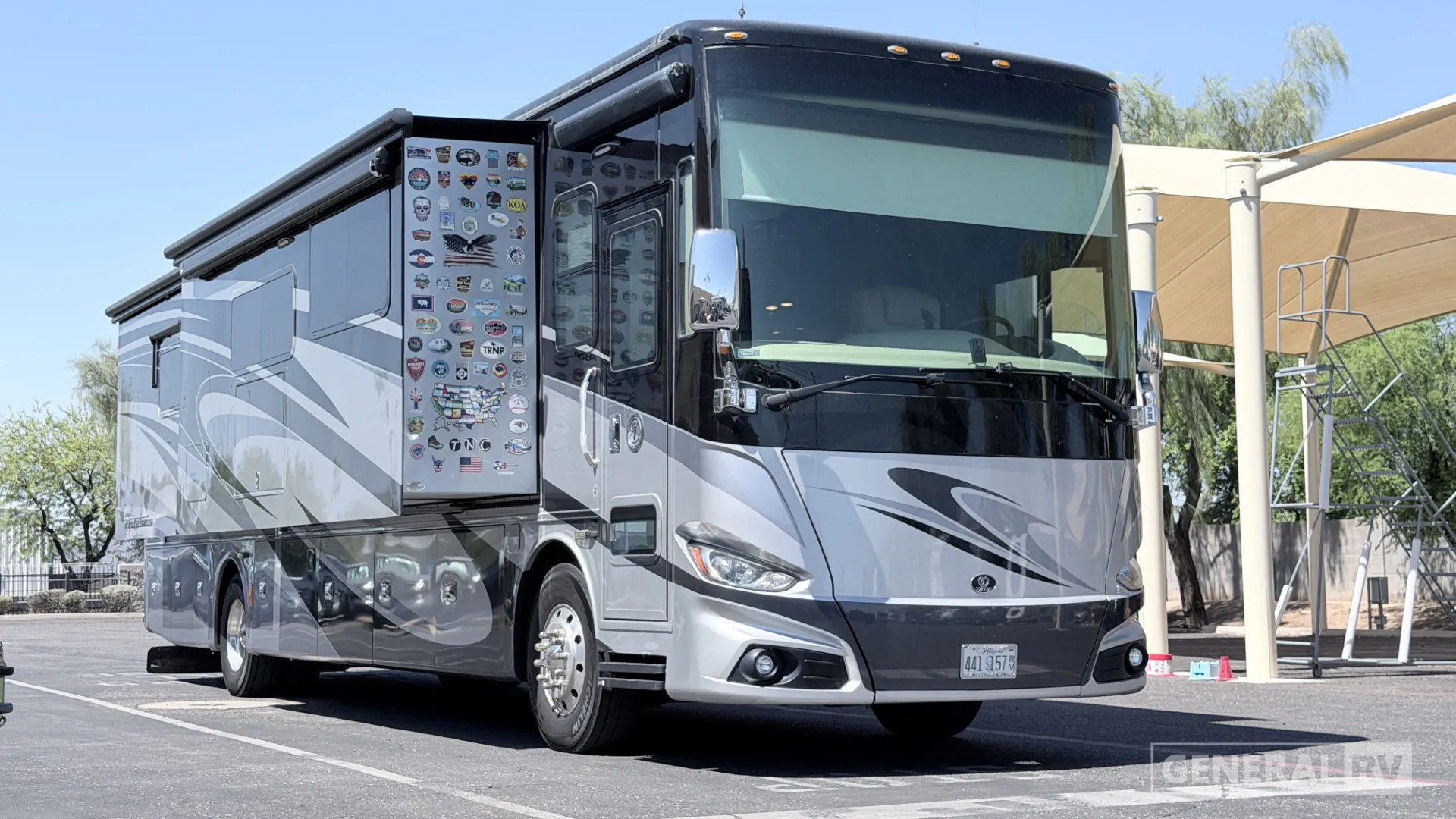 2018 Tiffin Phaeton 40 IH - Photo 2