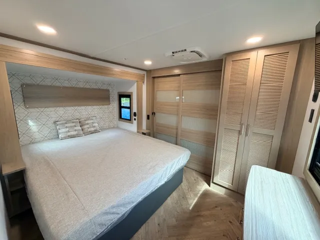 2026 Keystone Raptor 441, Photos photo 41
