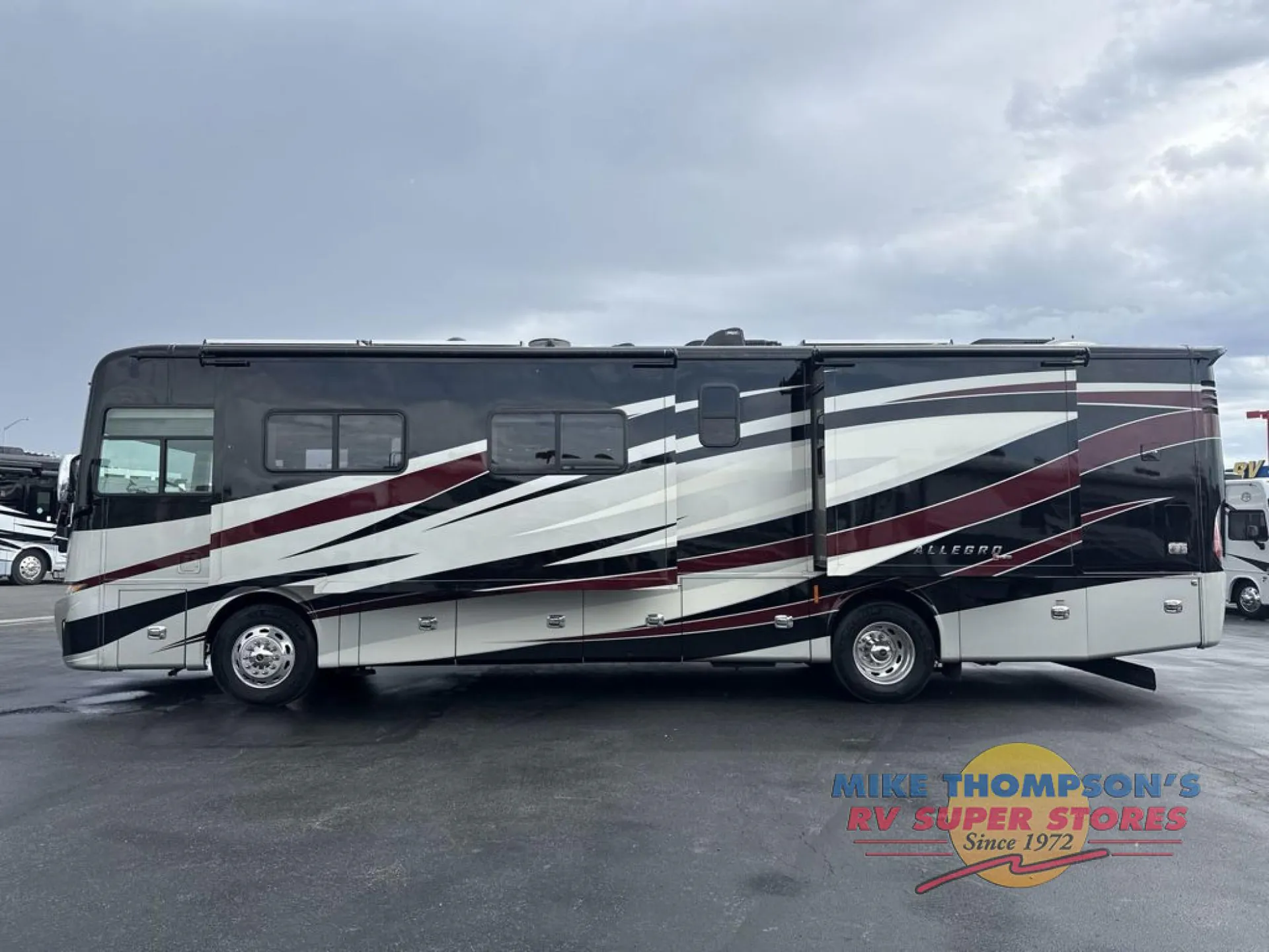 2019 Tiffin Allegro Red 37 BA - Photo 3