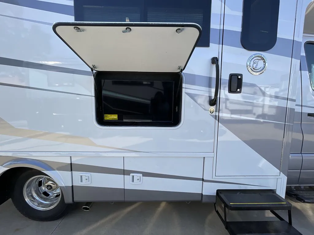 2026 Tiffin Wayfarer 25 XRW, Photos photo 11