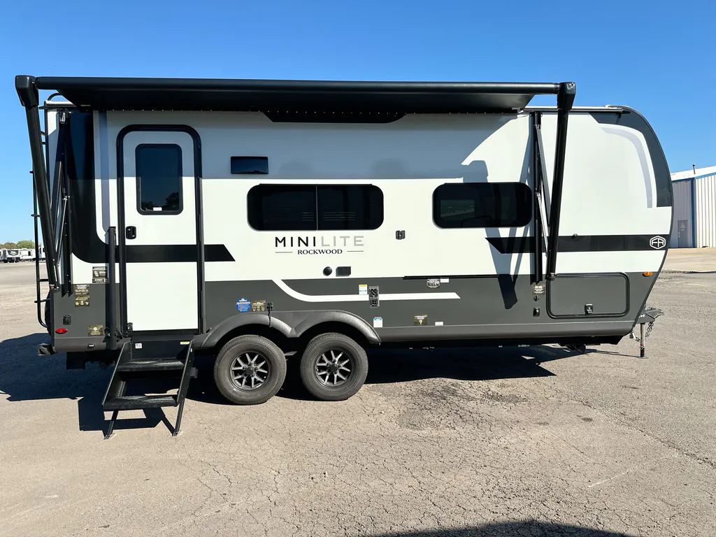 2027 Forest River Rockwood Mini Lite 2109S, Photos photo 5