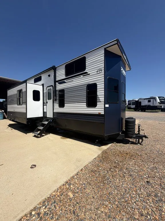 2027 Palomino Puma 420LFT - Photo 3