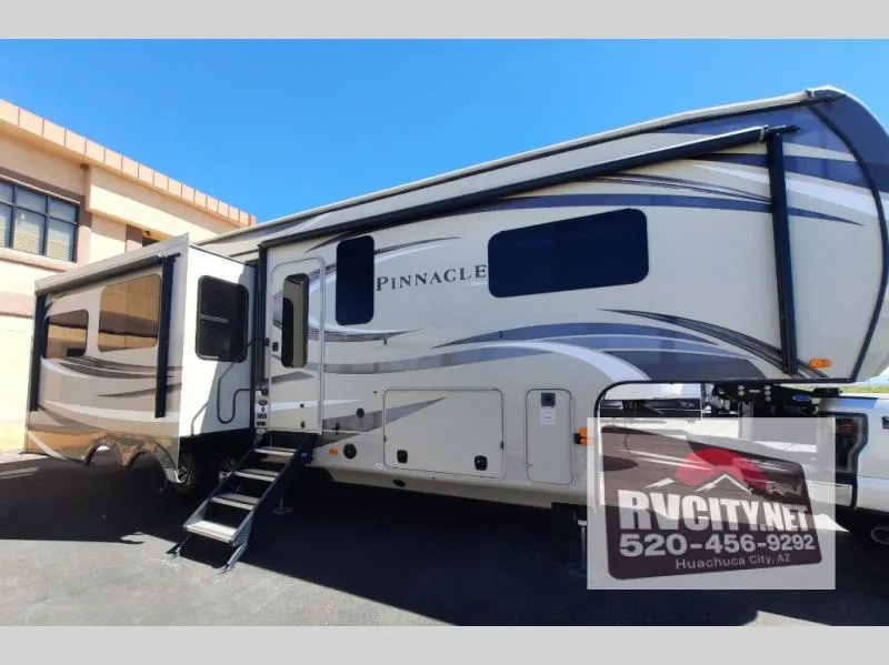 2020 Jayco Pinnacle 32RLTS - Photo 2