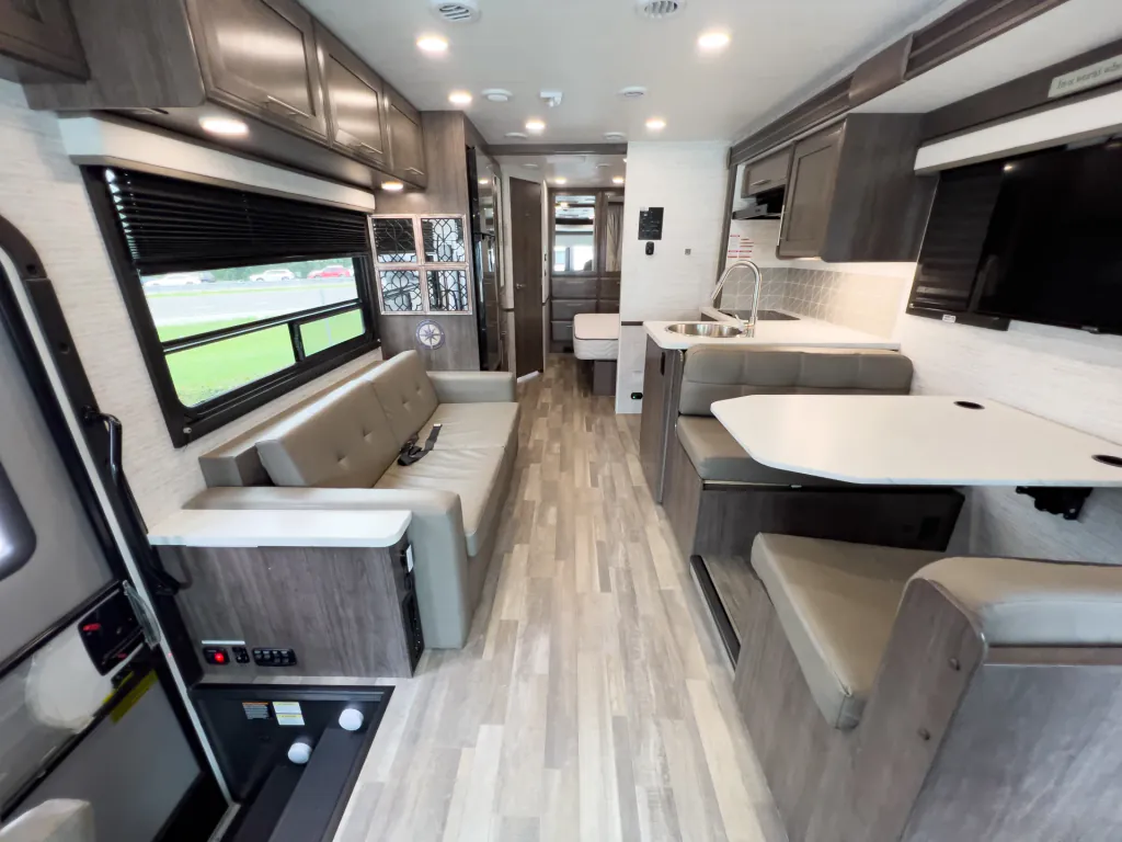 2025 Entegra Coach Vision 27A, Photos photo 4