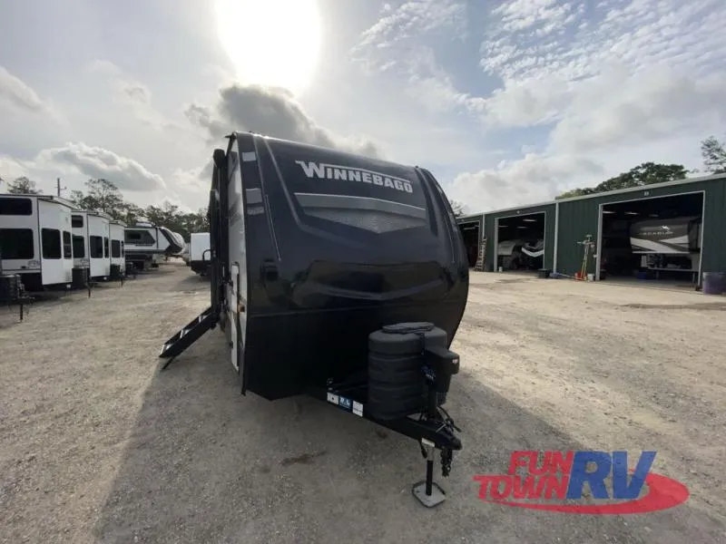 2025 Winnebago Voyage 3235FK - Photo 2