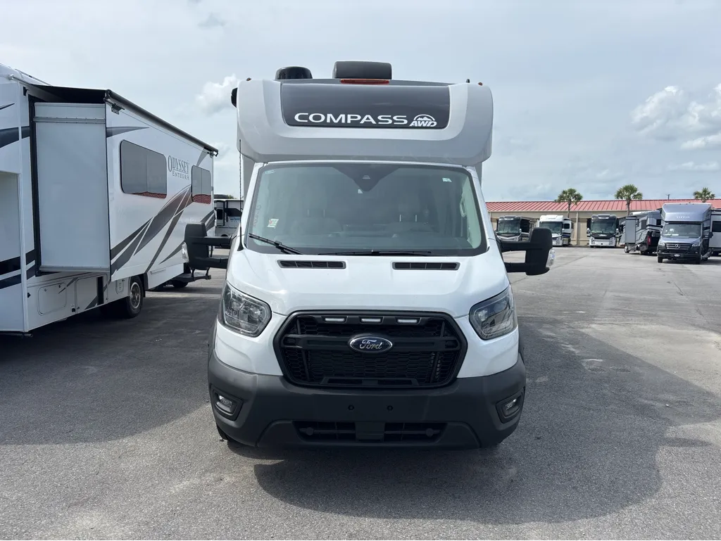 2026 Thor Motor Coach Compass 22MT - Photo 3