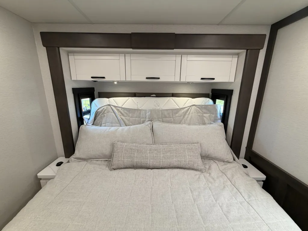 2027 Entegra Coach Accolade 37K, Photos photo 68