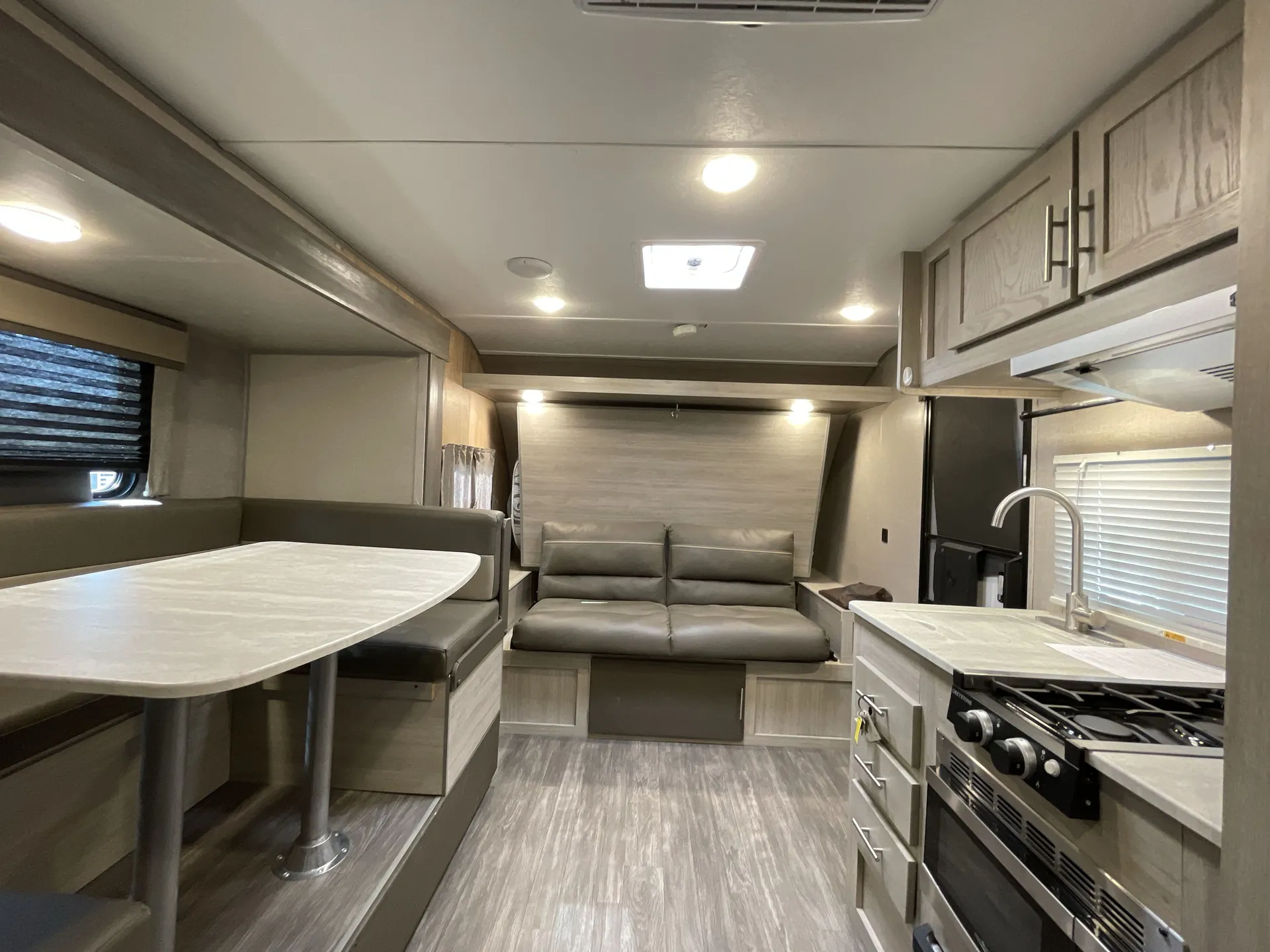 2022 Forest River Aurora 18BHS — living area main