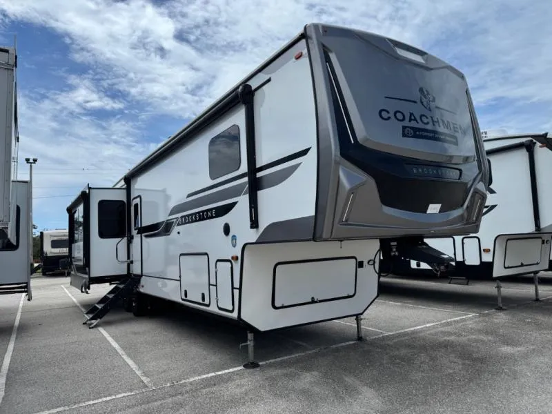 2026 Coachmen Brookstone 370RLLO - Photo 2