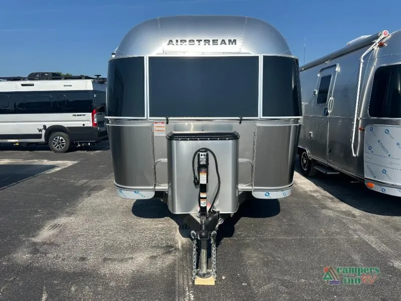 2025 Airstream International 23FB - Photo 3